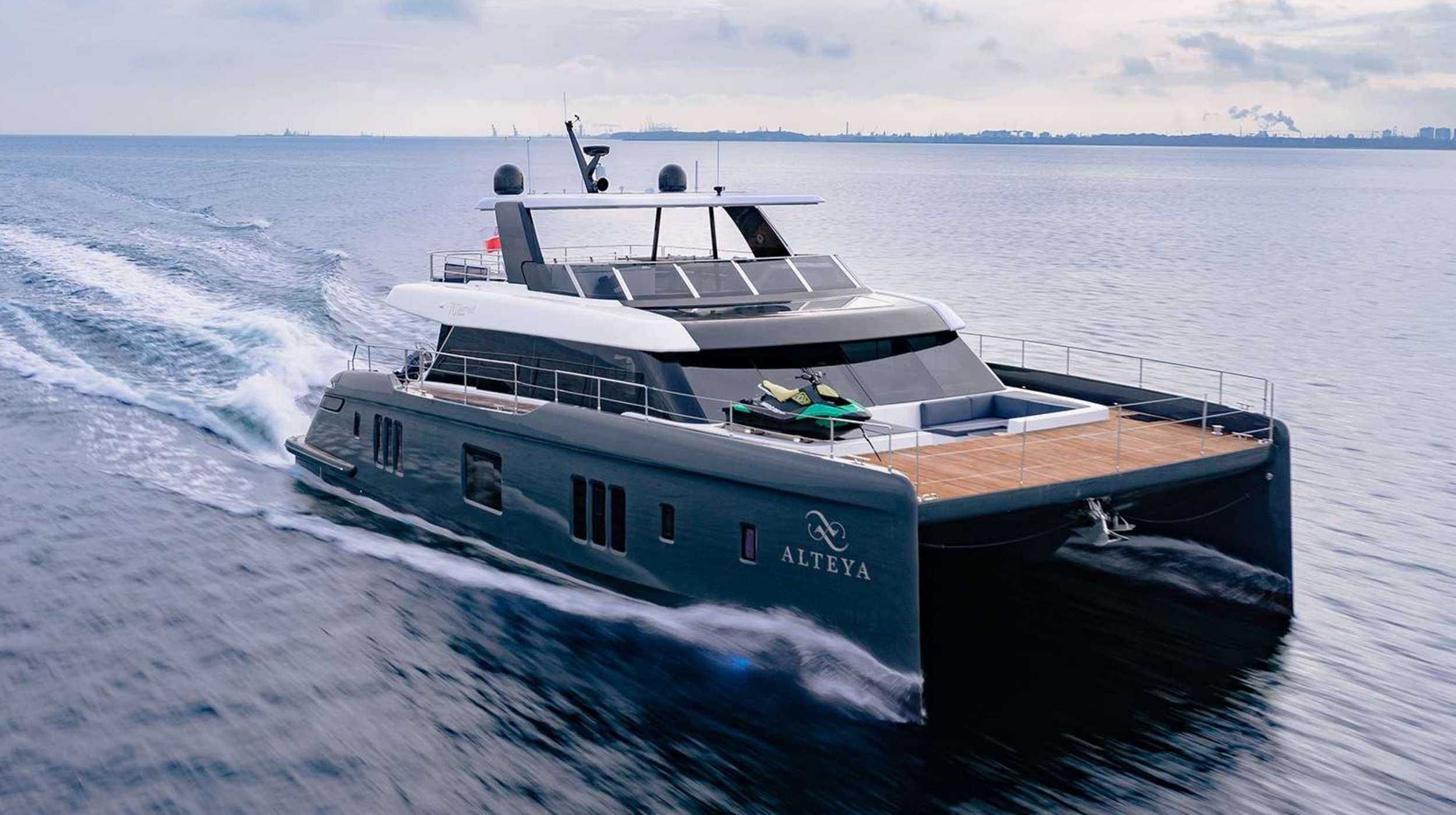 Sunreef 70 Power Alteya, power catamaran in Croatia